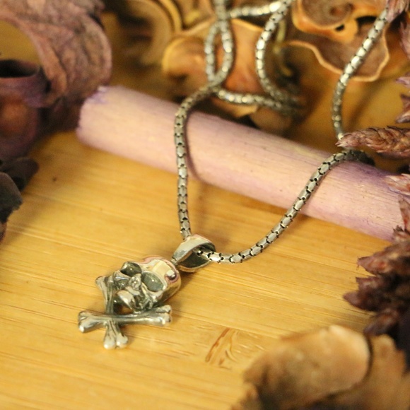 Grand Bazaar Jewelers Other - 925 Sterling Silver skull and bones men’s Necklace
